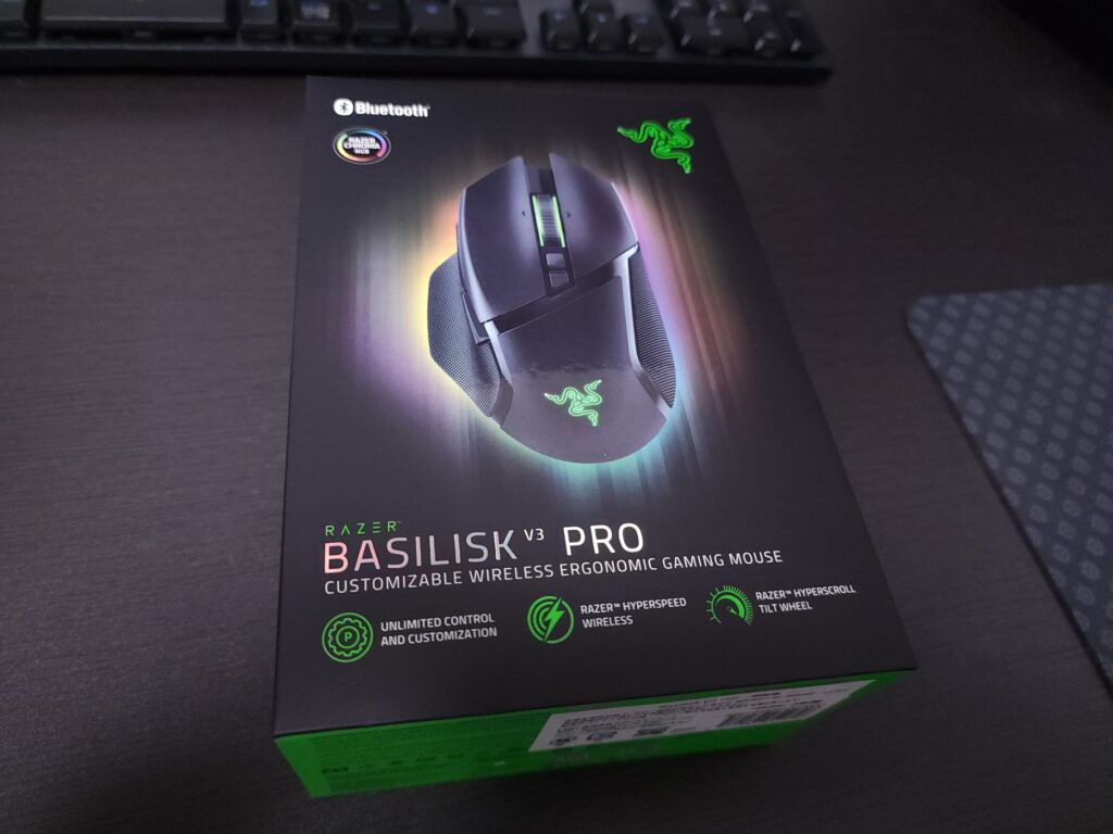 Basilisk V3 Pro と Mouse Dock Pro 買うた 【祝！初Razerマウス】