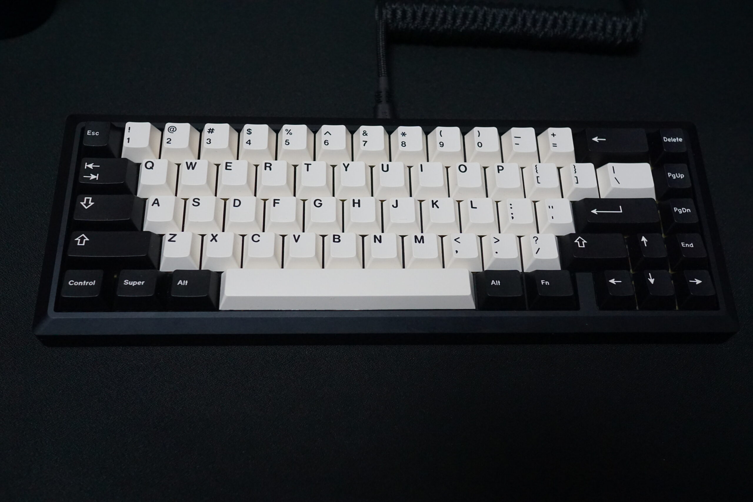 Venn 65% Keyboard Kit 組み立て ＋ Mill-Maxでホットスワップ化